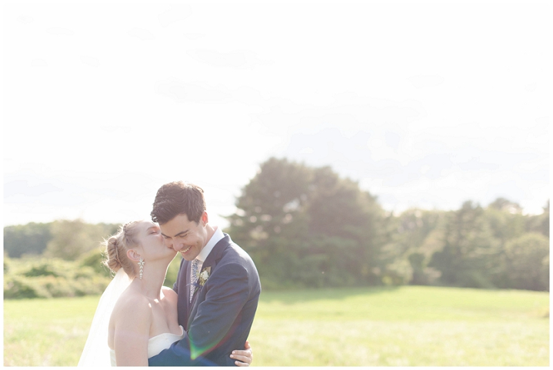 Jane and Noah had a bright and simple wedding at the Round Top Farm in Damariscotta Maine. Click here to see more of their beautiful wedding photos by Linda Barry Photography!