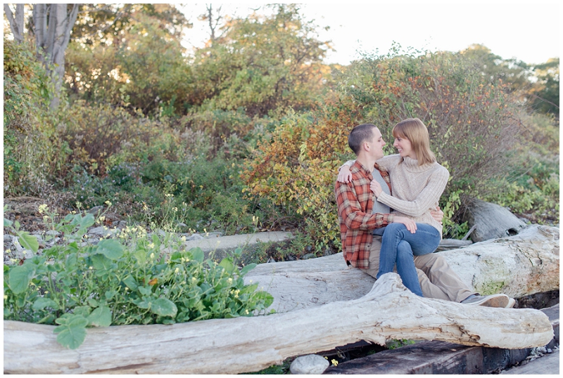 Fort Williams Maine Fall Engagement Photos by Linda Barry Photography.